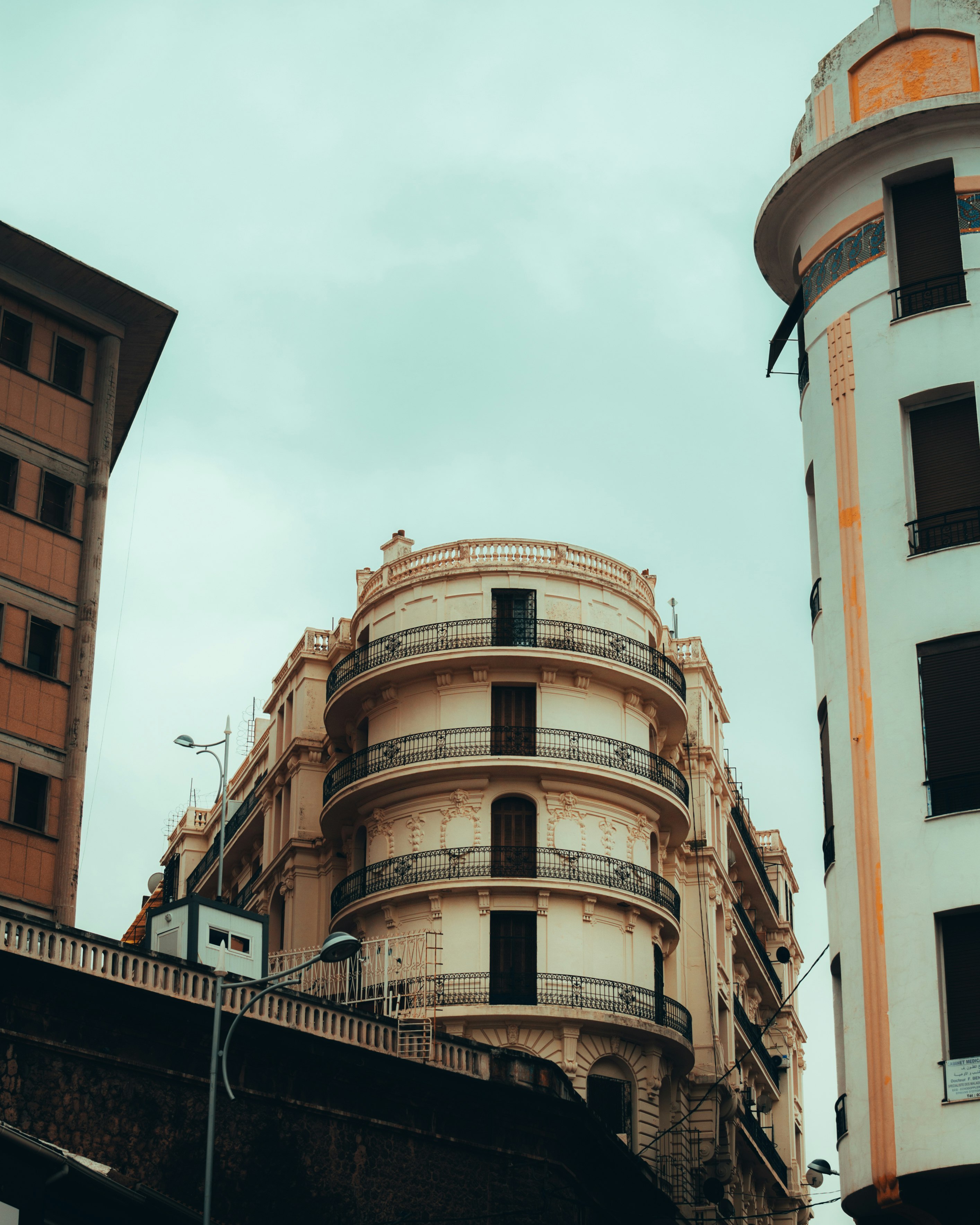 brown and white concrete building